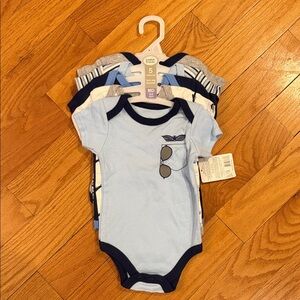 Baby Blue Bodysuit Set with Sunglasses Design